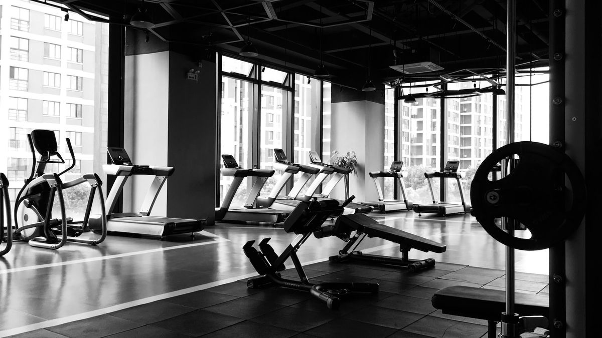 How to Reach Your Fitness Goals (For Men and Women)